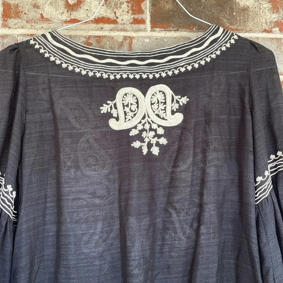 Joie Jaclyn Black 100% Silk Embroidered Balloon Sleeved Dress - Picture 9 of 10